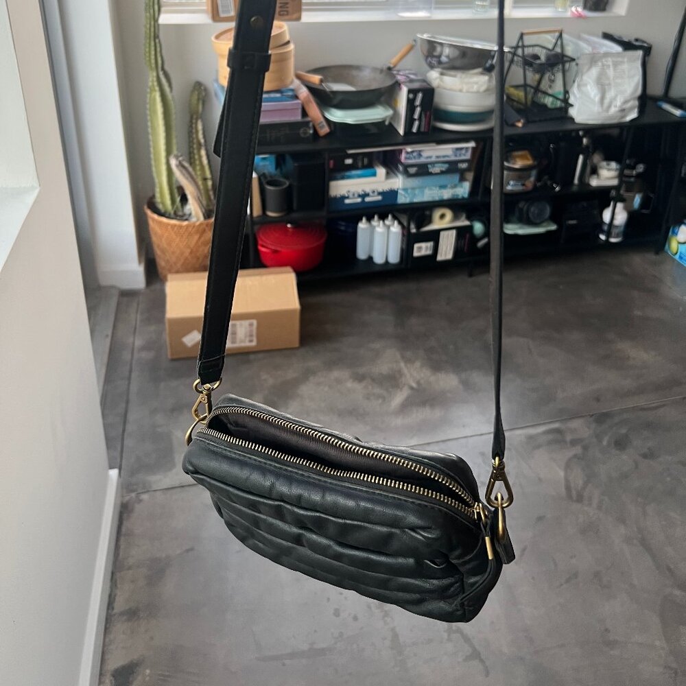 Madewell The Transport Leather puffy Camera Bag
